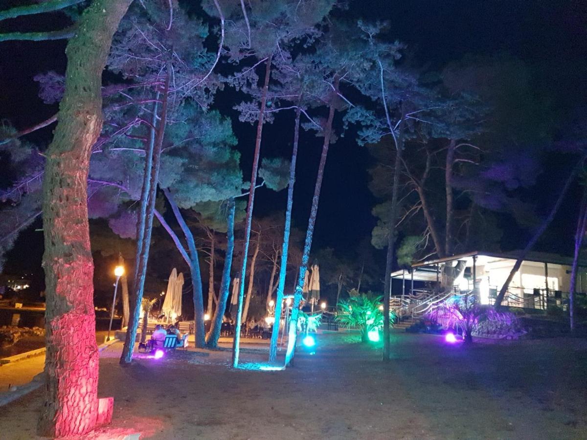Apartments Mare & Mons Deluxe Малинска Екстериор снимка