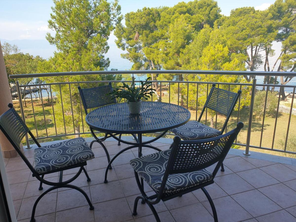 Apartments Mare & Mons Deluxe Малинска Екстериор снимка