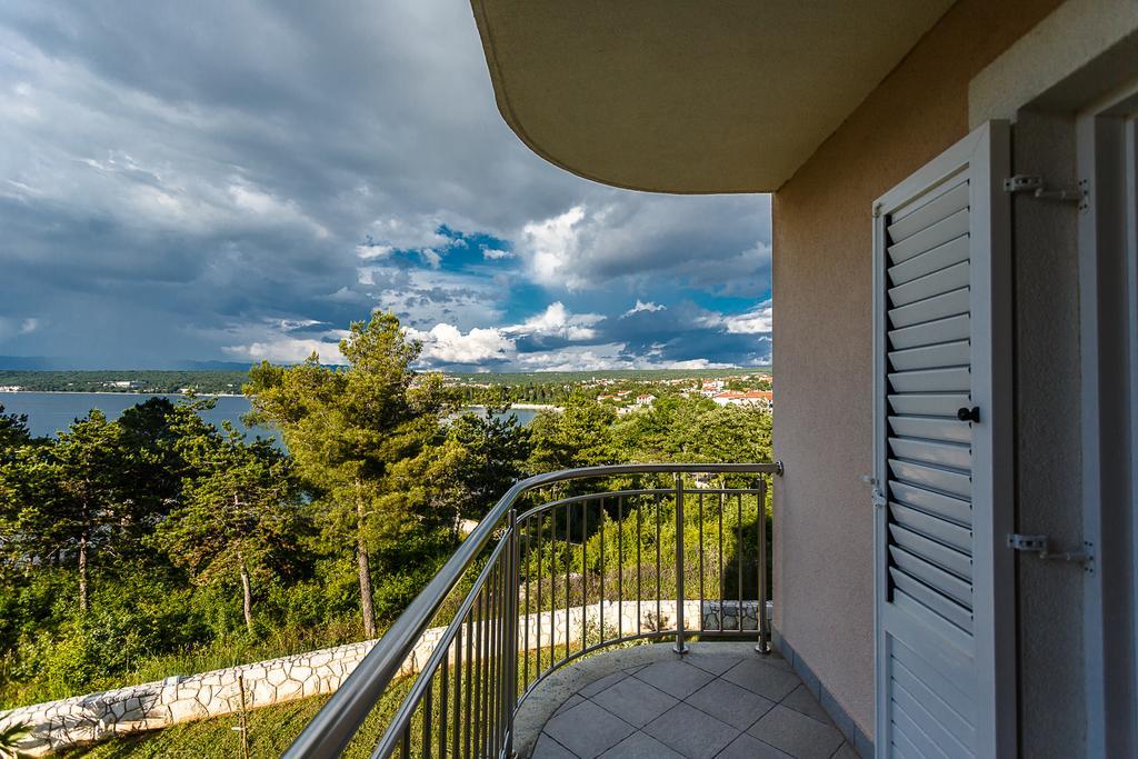 Apartments Mare & Mons Deluxe Малинска Екстериор снимка
