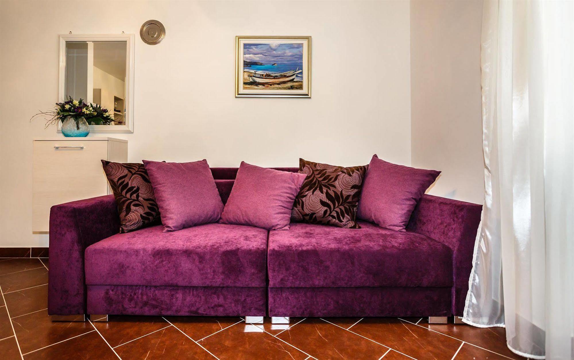 Apartments Mare & Mons Deluxe Малинска Екстериор снимка