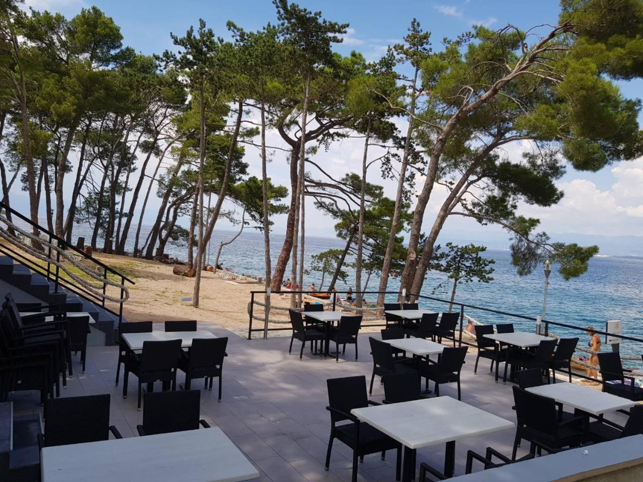 Apartments Mare & Mons Deluxe Малинска Екстериор снимка